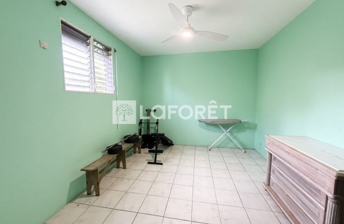 Vente Maison 180m&sup2; 8 pi&egrave;ces Bouillante