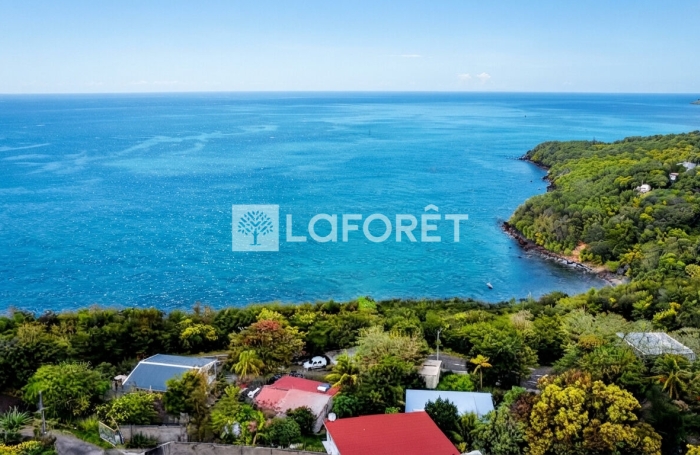 Vente Maison 180m&sup2; 8 pi&egrave;ces Bouillante