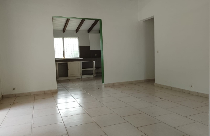 Location Maison 92.00m&sup2; 3 pièces Les Abymes