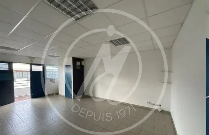 Location Bureaux 97122