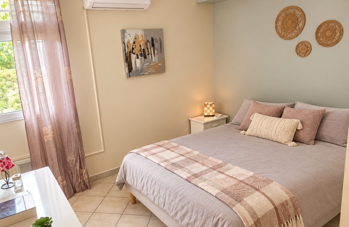 A louer Appartement T3 meubl&eacute; R&eacute;sidence avec piscine Moudong Sud Baie-Mahault