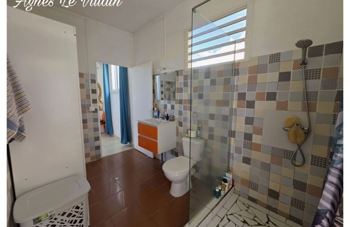 Vente Maison 234m&sup2; 9 pièces Bouillante