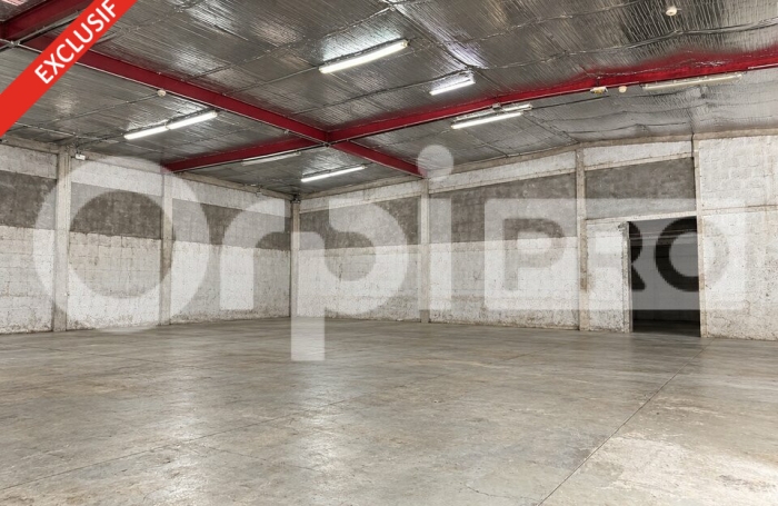 EN EXCLUSIVITE AVEC L AGENCE ORPI BOUTAREL
INVESTISSEZ DANS UN BIEN AVEC UNE  GRANDE VISIBILITE SUR JARRY