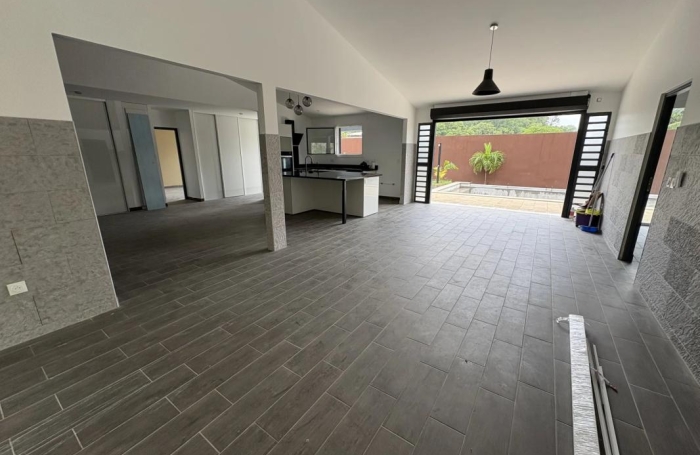 Location Maison 170.5m&sup2; 5 pièces Les Abymes
