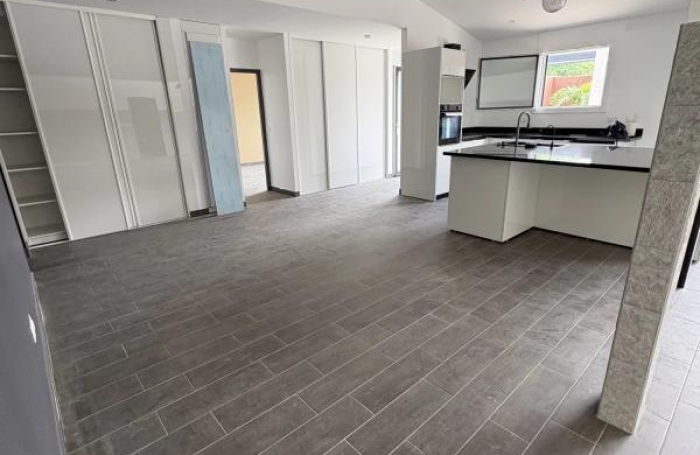 Location Maison 170.5m&sup2; 5 pièces Les Abymes