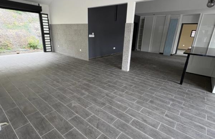 Location Maison 170.5m&sup2; 5 pièces Les Abymes