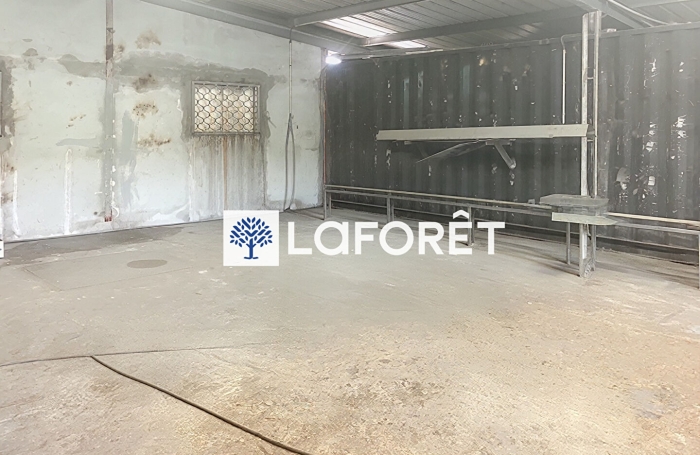 Location Entrepot 193m&sup2; Baie Mahault