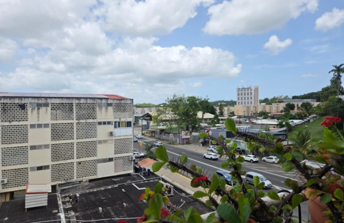 Vente Appartement 61m&sup2; 3 pièces Les Abymes