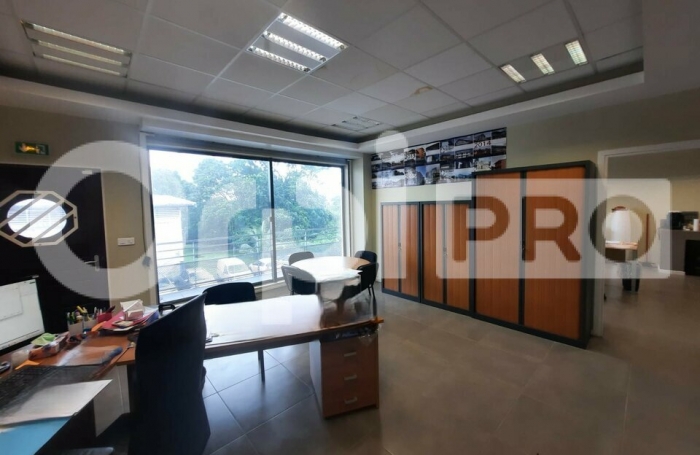 Bureaux climatisés sur Degrad des Cannes !