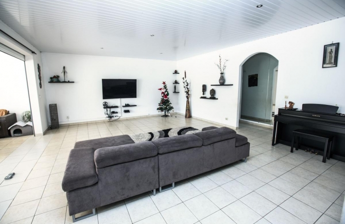 Vente Maison 133m&sup2; 4 pièces Remire Montjoli