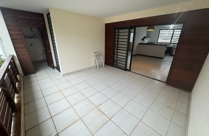 Vente Appartement 61m&sup2; 3 pièces Remire Montjoli