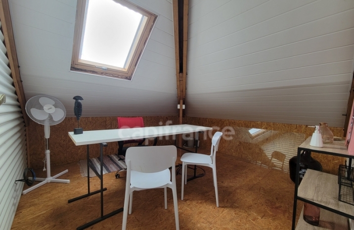 Location Bureaux 90m&sup2; 7 pièces Matoury