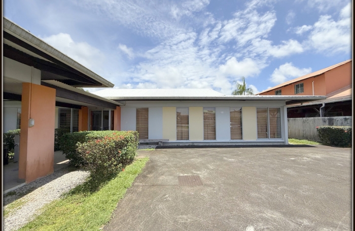 Vente Bureaux 457m&sup2; 18 pi&#232;ces Kourou