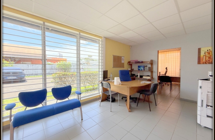 Vente Bureaux 457m&sup2; 18 pi&#232;ces Kourou
