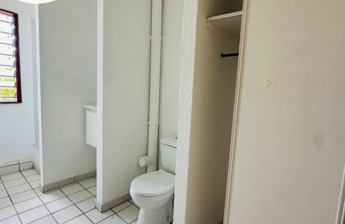 Vente Appartement 60.64m&sup2; 2 pièces Kourou