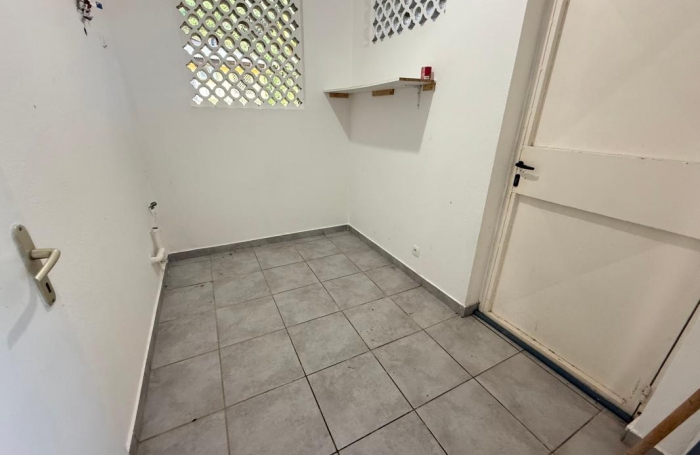 Vente Maison 102.6m&sup2; 5 pièces Remire Montjoli