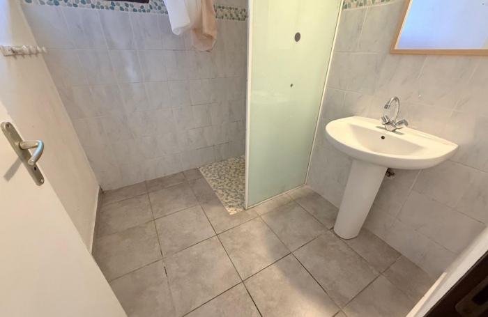 Vente Maison 102.6m&sup2; 5 pièces Remire Montjoli