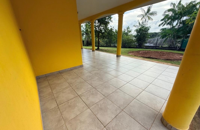 Vente Maison 102.6m&sup2; 5 pièces Remire Montjoli