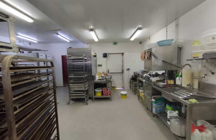 Vente Fonds de commerce 180m&sup2; 5 pi&#232;ces Matoury
