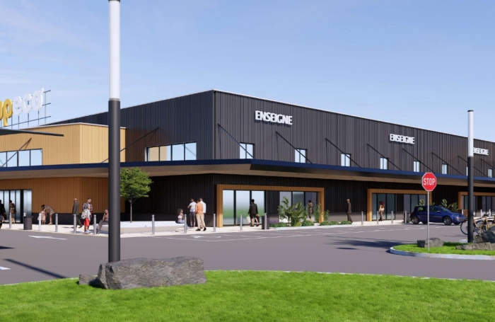 Location Local commercial 800m² Cayenne