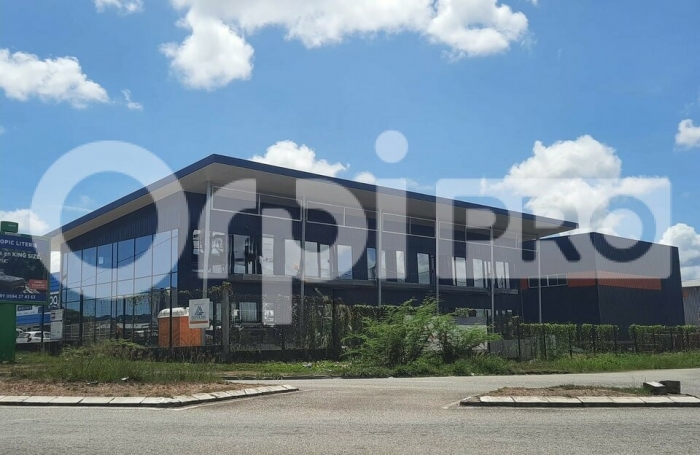 Bureau neuf d'environ 334 m&sup2; !