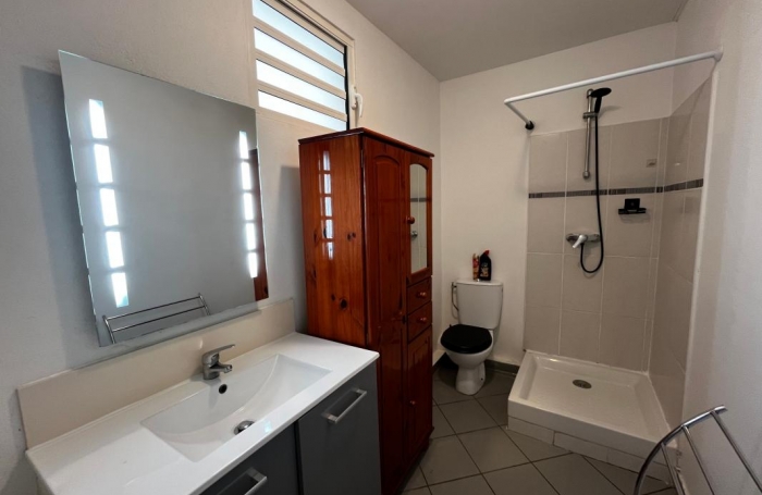 Vente Appartement 50.56m&sup2; 2 pièces Remire Montjoli