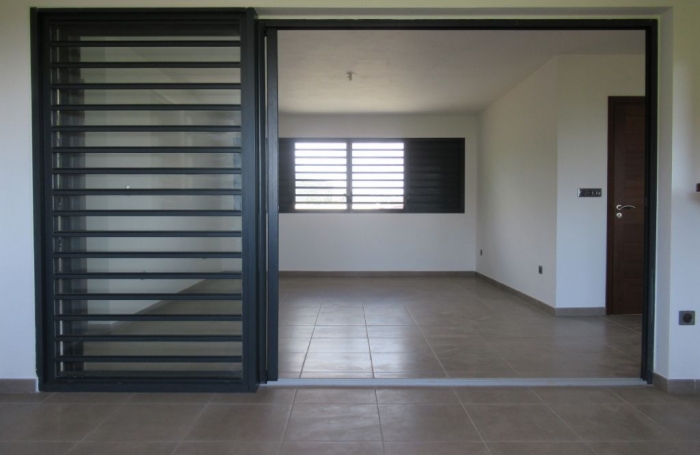 Vente Appartement 66.81m&sup2; 2 pièces Remire Montjoli