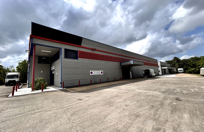 Location Entrepot 1500m&sup2; Macouria Tonate