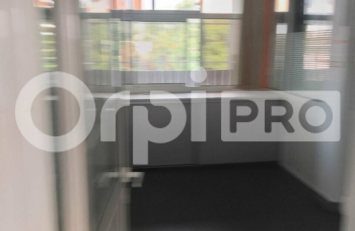 BUREAUX 58 m&sup2; Cayenne
