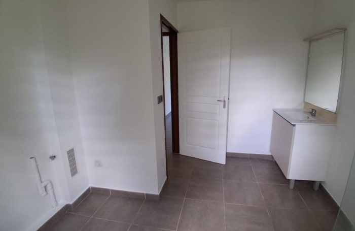 Vente Appartement 42.94m&sup2; 2 pièces Remire Montjoli