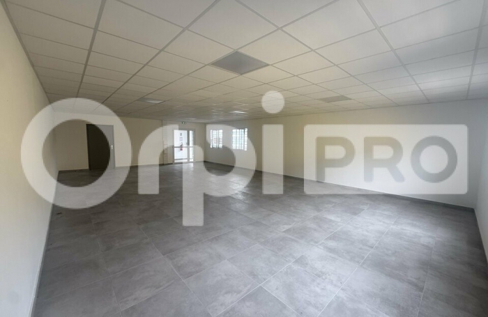 Bureaux et locaux commerciaux &agrave; louer &ndash; SLM