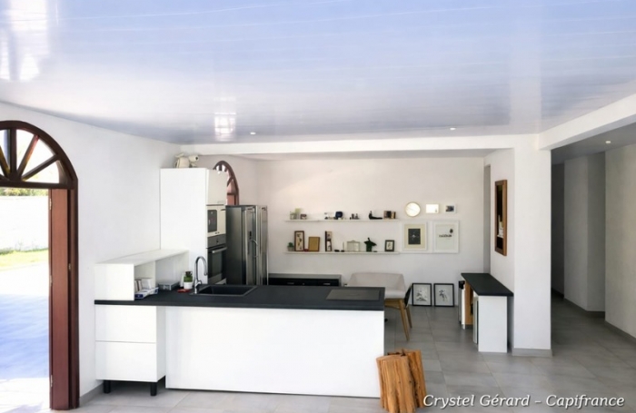 Vente Maison 225m&sup2; 5 pièces Remire Montjoli