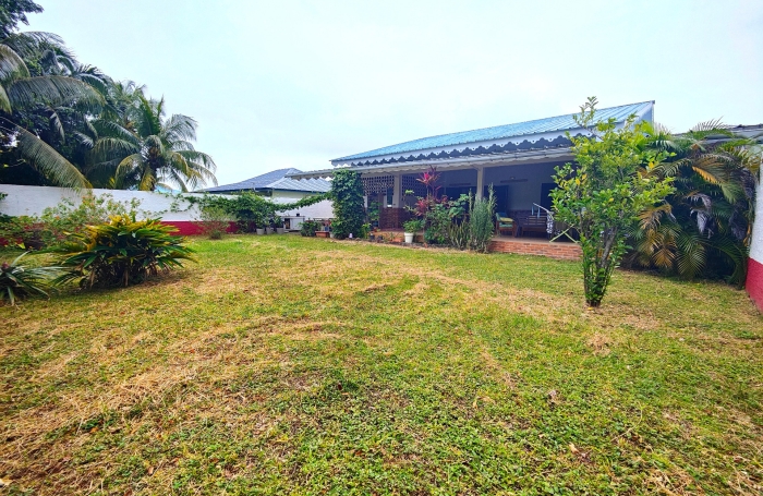 Vente Maison 180m&sup2; 8 pièces Remire Montjoli
