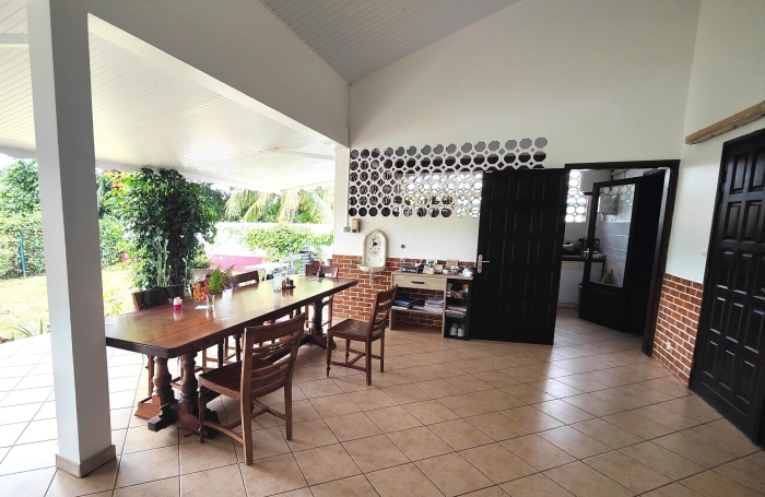 Vente Maison 180m&sup2; 8 pièces Remire Montjoli
