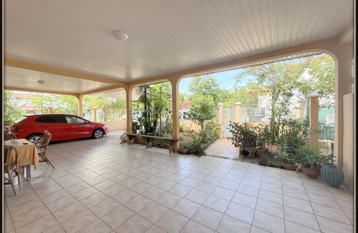 Vente Maison 162m&sup2; 7 pièces Kourou