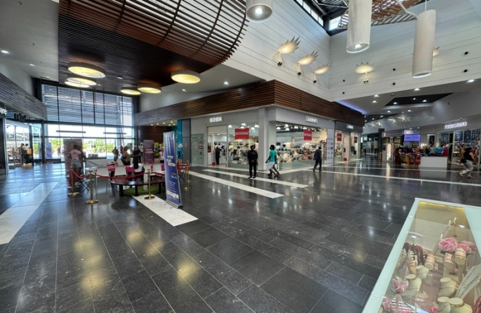 Vente Local commercial 100m&sup2; Matoury
