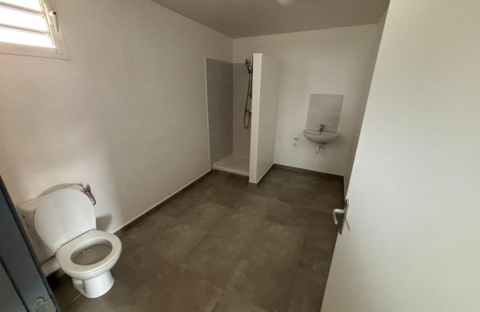 Location Maison 122.58m&sup2; 4 pièces Remire Montjoli