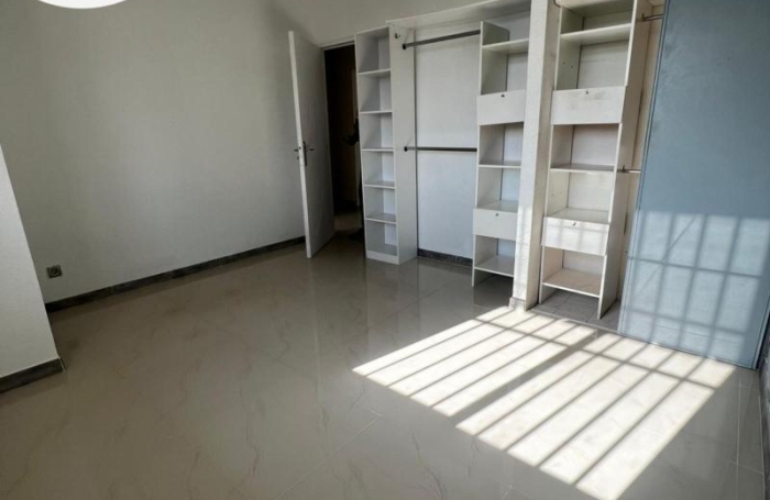 Vente Appartement 83.47m&sup2; 4 pièces Kourou
