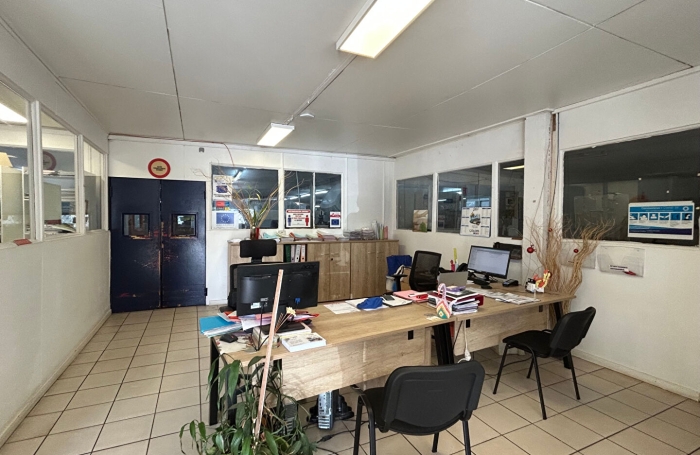 Vente Entrepot 600m&sup2; Matoury
