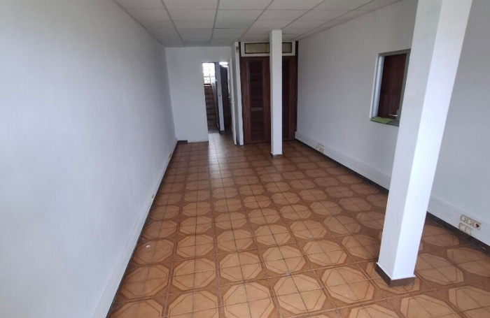 Location Bureaux 73m&sup2; Cayenne