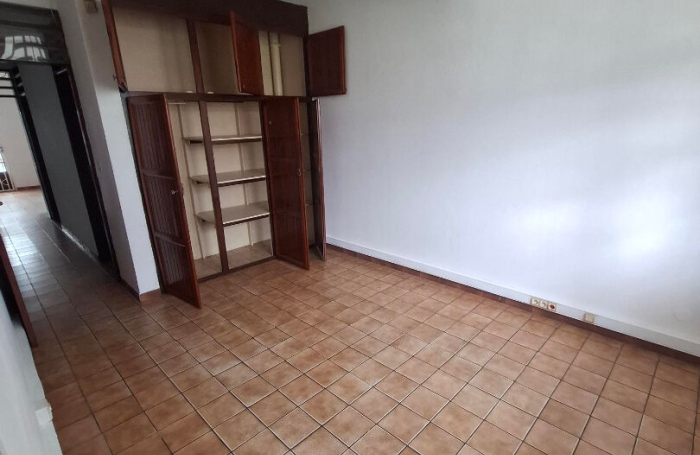 Location Bureaux 73m&sup2; Cayenne