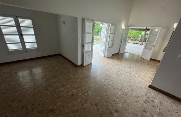 Vente Maison 157m&sup2; 5 pièces Remire Montjoli
