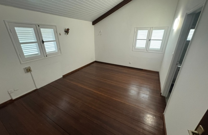Vente Maison 157m&sup2; 5 pièces Remire Montjoli