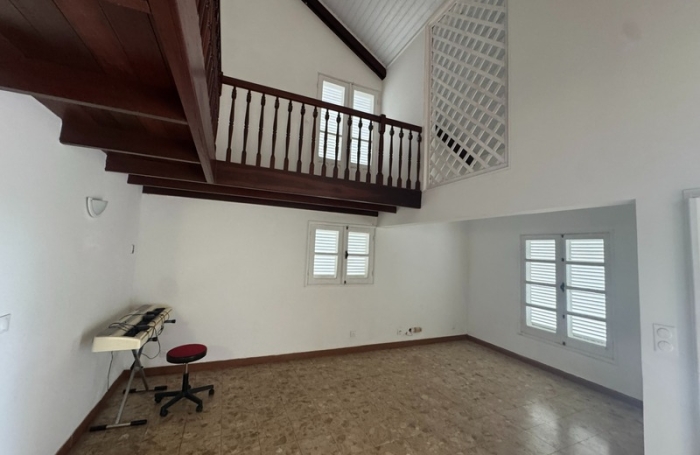 Vente Maison 157m&sup2; 5 pièces Remire Montjoli