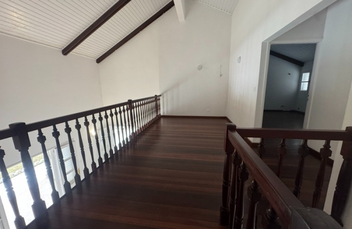 Vente Maison 157m&sup2; 5 pièces Remire Montjoli