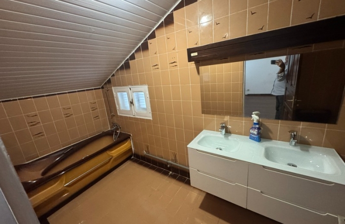 Vente Maison 157m&sup2; 5 pièces Remire Montjoli