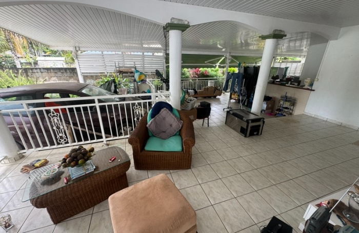 Vente Maison 158m&sup2; 4 pièces Remire Montjoli