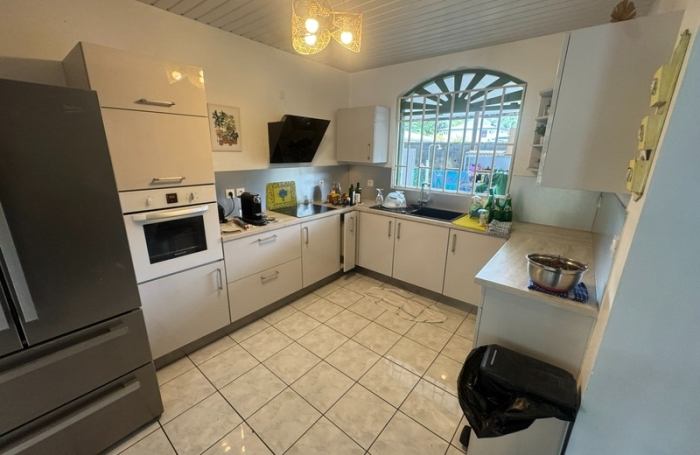 Vente Maison 158m&sup2; 4 pièces Remire Montjoli