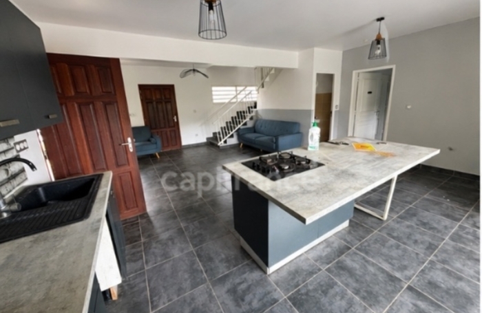 Vente Maison 121m&sup2; 4 pièces Remire Montjoli