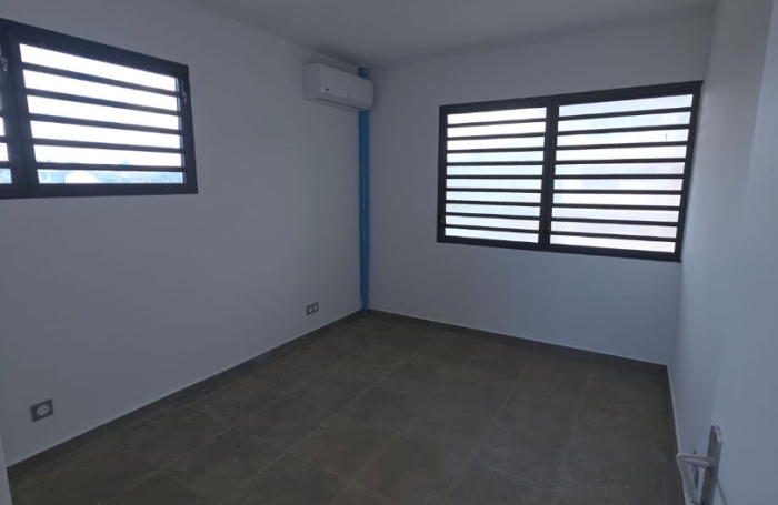 Location Appartement 63.2m&sup2; 3 pi&egrave;ces Remire Montjoli